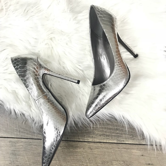 Fergie Shoes - Fergie Silver Snake Pumps